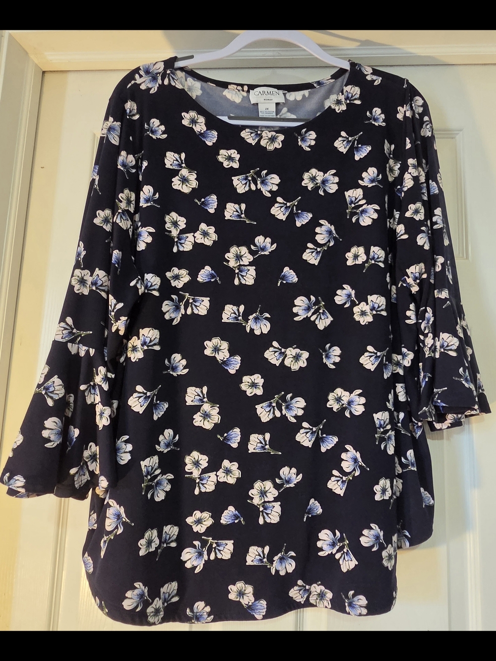 Carmen By Carmen Marc Velvo Women's Floral Top 2X Size